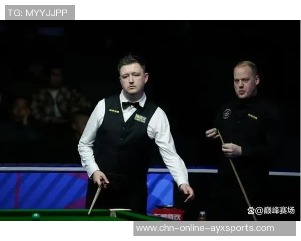 肖国栋与汤姆福德激战正酣谁能在这场巅峰对决中笑到最后 肖国栋与汤姆福德激战正酣谁能在这场巅峰对决中笑到最后